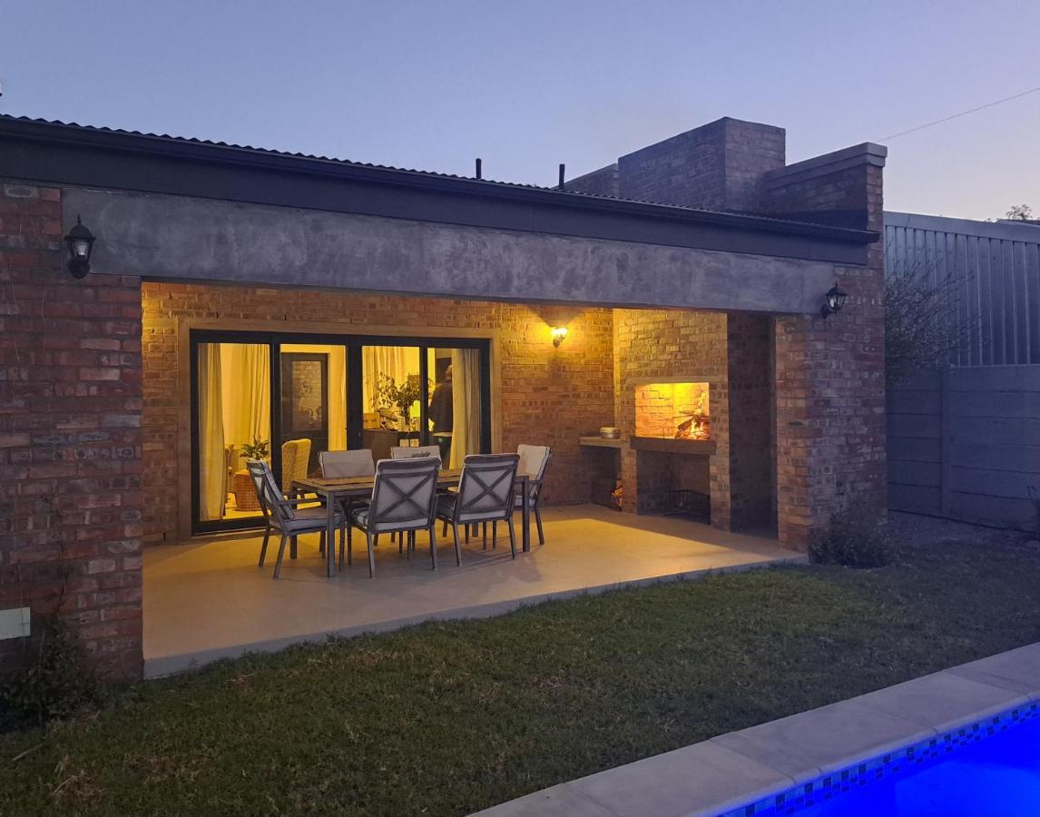 Karenina's Self-catering Villa *